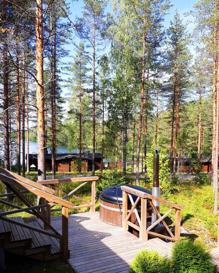 на берегу живописного озера Holiday home
